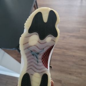 DEAD STOCK AUTHENTIC JORDAN 72-10S